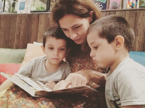 Gənc müəllimə Azərbaycanda ilkə imza atdı - Abituriyentləri beynəlxalq audio proqramla öyrədəcək