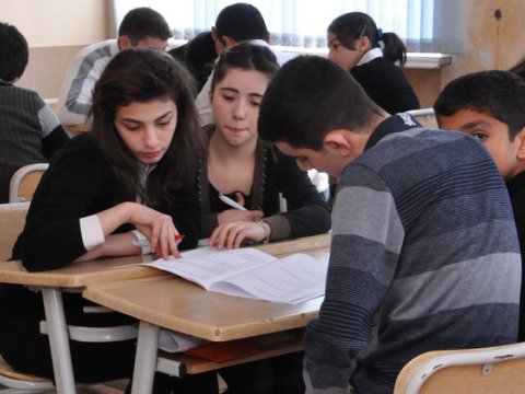 Dövlət İmtahan Mərkəzi əvvəlki illərin məzunlarına müraciət etdi    