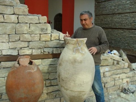 Alimlər Şamaxıda qədim türk tayfalarına aid küplər tapdılar