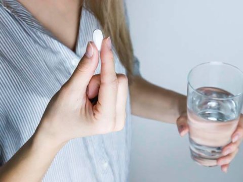 Depressiya əleyhinə dərmanlar yeniyetmələri intihara sürükləyir-Xəbərdarlıq