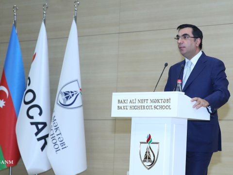 Bakı Ali Neft Məktəbində konfrans başlandı  