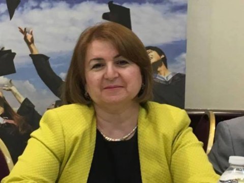 Kanadada “İlin müəllim”i seçilən soydaşımız: “Uşağın biləyindən tutmaq belə 250 000 dollar cərimədir”  
