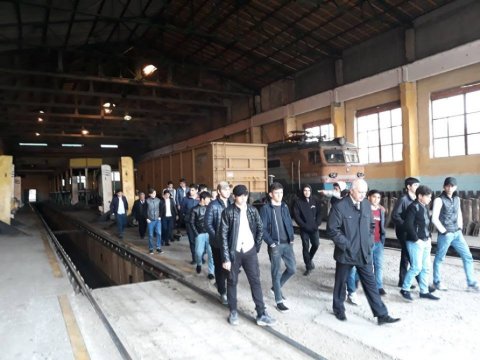Şagirdlərə peşə liseyinə qəbul qaydaları haqqında məlumat verilib