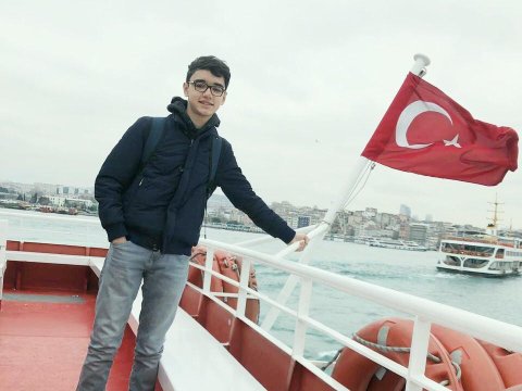 Türkiyədə yüksək təqaüd qazanan azərbaycanlı tələbəyə  iş təklif olundu
