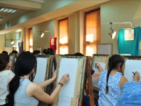 V qrupun bütün ixtisasları və qəbul aparılan universitetlər - SİYAHI