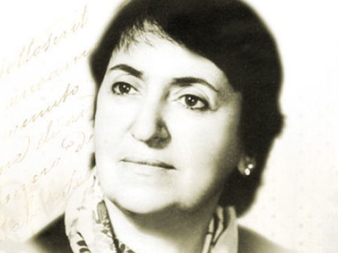 Tibbin mürəkkəb sahəsində ilklərə imza atıb, kitablar yazan akademik - VİDEO