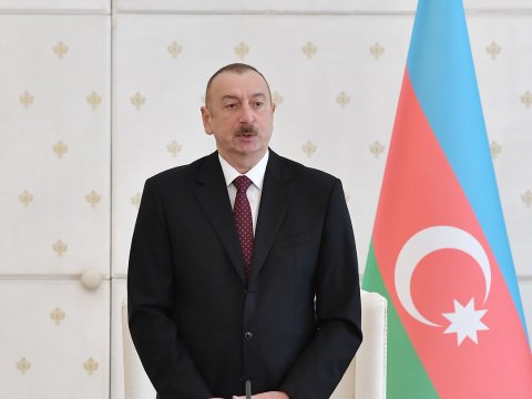 Qəzalı məktəblərin problemi gələn ilə kimi həll ediləcək - İlham Əliyev 