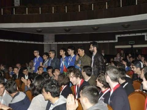 Azərbaycanlı məktəblilər olimpiadada 5 medal qazanıblar