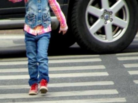 Ucarda məktəblini maşın vurub