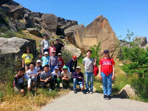 “Məktəblilər üçün muzey həftəsi” çərçivəsində ekskursiyalar - FOTOLAR  