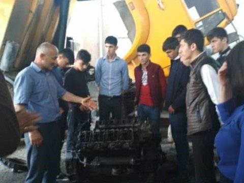 Peşə Təhsil Mərkəzinin tələbələri işəgötürənlərin fəaliyyəti ilə tanış olublar  