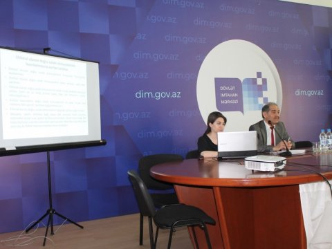 Dövlət İmtahan Mərkəzində fənlər üzrə hazırlıq kursları keçirilib