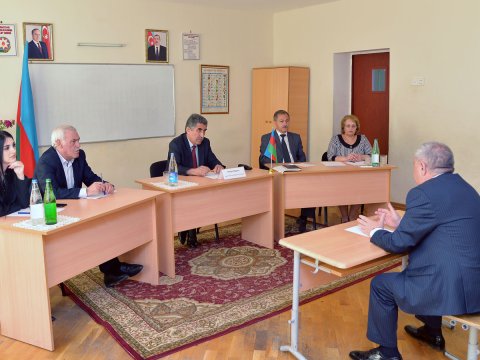 Müəllim və valideynlər qəbul edilib  