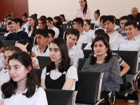 Məktəblilər qida təhlükəsizliyi ilə bağlı bilgiləndirildi