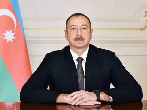 Prezident rektora “Xalq yazıçısı”, Ramiz Rövşən və Musa Yaquba “Xalq şairi” adı verdi-SİYAHI