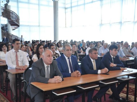 LDU-da məhkəmə-hüquq sistemində islahatların dərinləşdirilməsi ilə bağlı ictimai  müzakirə  keçirilib - FOTO  