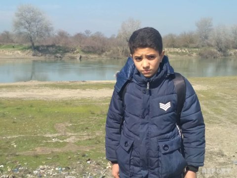 Bu obada cəmi bircə şagird var, o da məktəbə qayıqla gedir - VİDEO