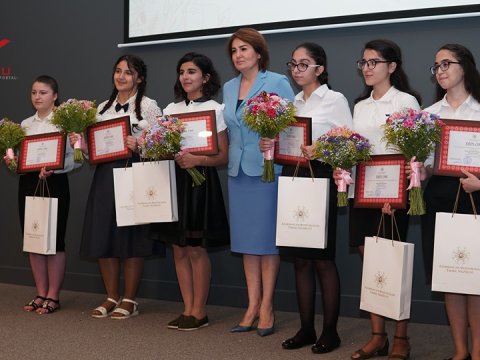 “Ədəbiyyat biliciləri” müsabiqəsinin qalibi:  “Bir il ərzində 42 kitab oxumuşam”  