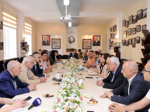Dillər Universitetində mediatur təşkil olunub - FOTO