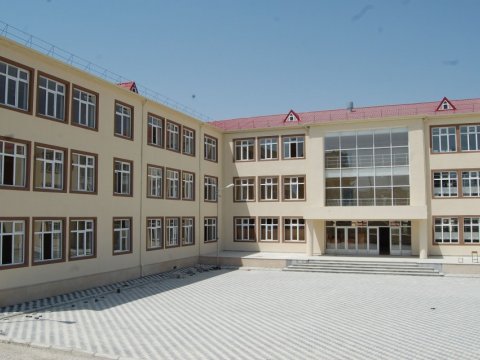 Paytaxtda 13 məktəb əsaslı təmir edilib, 6 yeni məktəb tikilib  