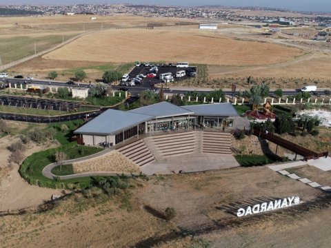 Tələbələr Yanardağa baxmaq üçün 1 manat ÖDƏYƏCƏKLƏR  