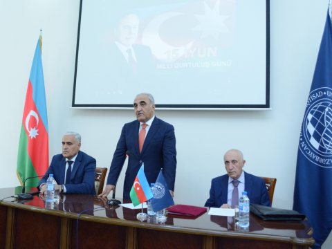 UNEC-də 15 İyun- Milli Qurtuluş Günü qeyd olunub - FOTO  