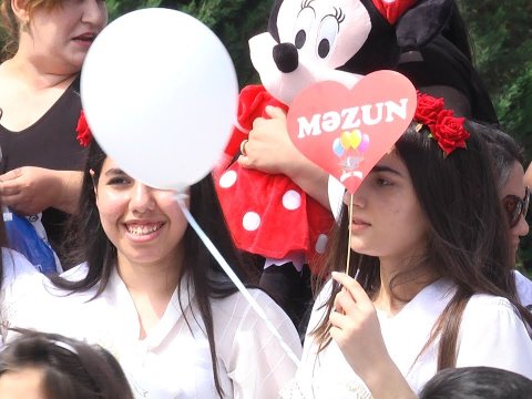 Bu gün  81 188  şagird üçün “son zəng” çalınacaq  