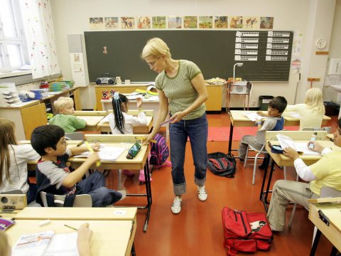 Az ev tapşırığı edən finlandiyalı şagirdlər niyə daha uğurlu olurlar?