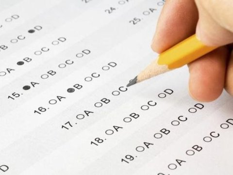 Canlı yayımda imtahan suallarının düzgün cavabları elan ediləcək