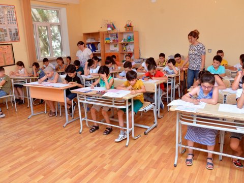 Bakıdakı lisey və məktəb-liseylərin V və VII siniflərinə qəbulla bağlı müsabiqə keçirilib