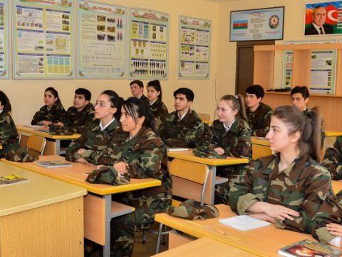 Hərbi hazırlıq rəhbəri həftədə neçə saat dərs deyə bilər? - CAVAB