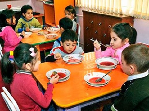 Bağçalarda monitorinqlər aparılacaq - Uşaqların düzgün qidalanması ilə bağlı