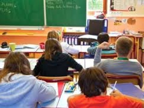 4000  məktəb  bu  səbəbdən  bağlandı