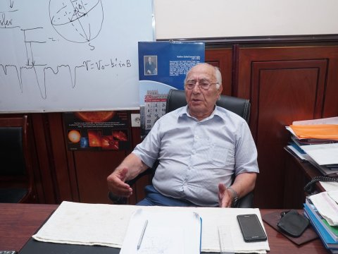 Astrofizik alim: “Kainatda elə alternativ dünyalar var ki, ordakılar bizə  ibtidai canlılar, “qarışqa” kimi baxırlar”-MÜSAHİBƏ