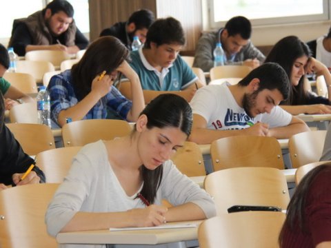 Valideynlər abituriyentləri məcbur edirlər – PSİXOLOQ