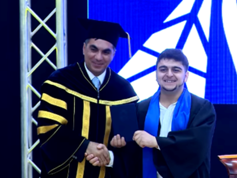 Diplomu rektordan oynayaraq alan məzun danışdı