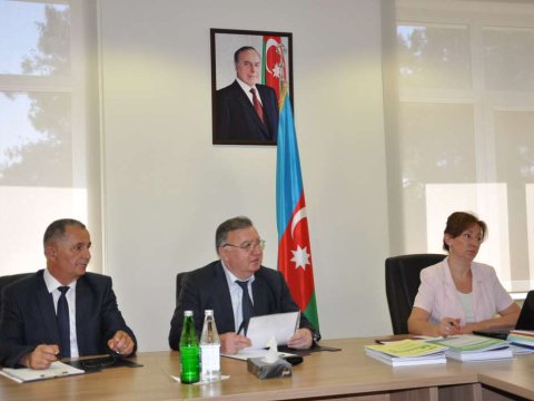 DİM-in Direktorlar Şurasının sədr müavini Namiq Babayev vətəndaşları qəbul edib