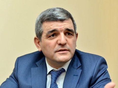 “Bunu etsək, universitetlərdə baş girələyənlər, “peşə məktəb”lərində lazımı ixtisas sahibi olarlar” – Fazil Mustafa  