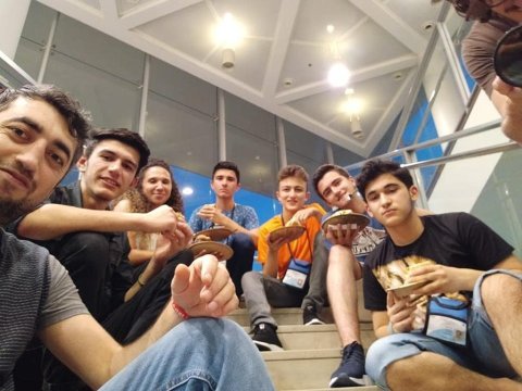 Beynəlxalq olimpiada mükafatçısı: “Qəbul imtahanında iştirak etmədim, çünki...”  