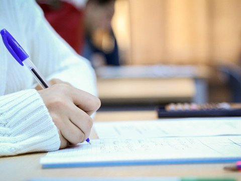 İxtisaslar üzrə keçid balları aşağı düşə bilər - RƏSMİ