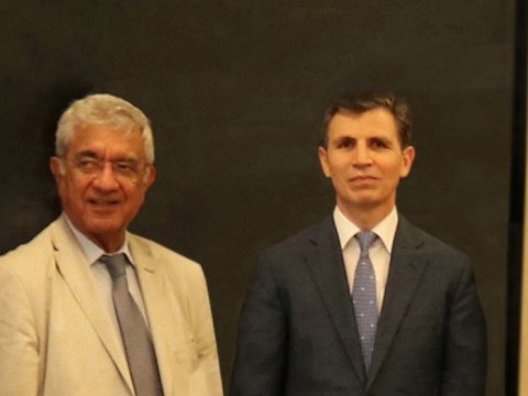 Hafiz Paşayev Sosial Tədqiqatlar Mərkəzinin kollektivi ilə görüşüb