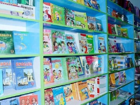 Yeni dərs ili üçün çap edilən dərsliklərin sayı açılanıb