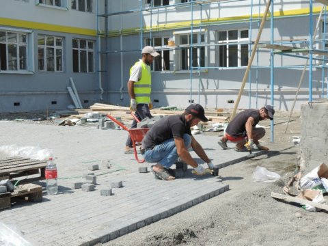 Qubada iki böyük məktəb binası inşa edilir