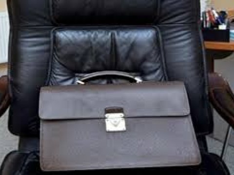 Direktor adını qazananlar 1 il sonra yerdəyişmə edə bilərlər?-CAVAB