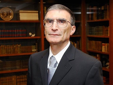 Etibar Əliyevdən AzEdu.az-daki bir yazıya  münasibət:  Aziz Sancar olmaq lazımdır…