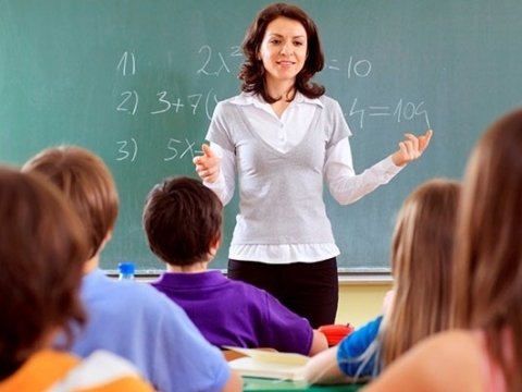 Müəllim eyni  vaxtda  iki sinfin  rəhbəri ola bilər? –  Çox verilən sual