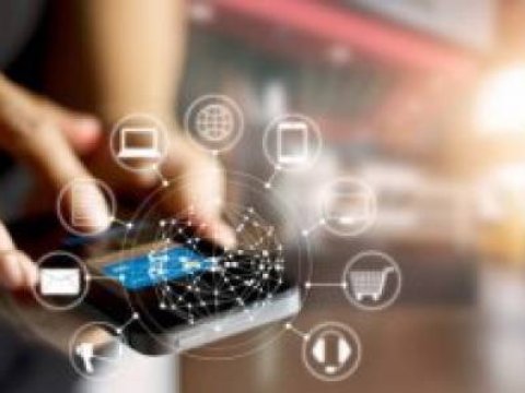 Məktəblərdə smartfon qadağası