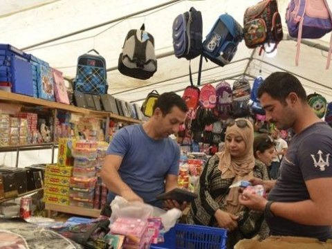 Paytaxtda məktəbli yarmarkaları açıldı