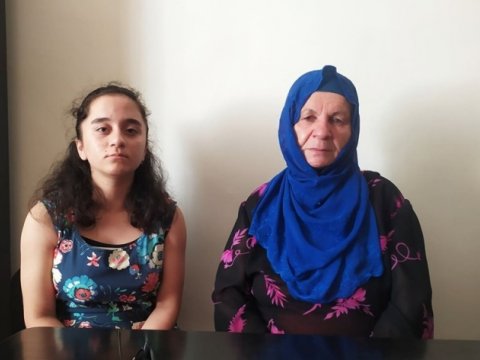 Təhsil haqqını ödəyə bilməyən Zeynəb kömək istəyir  