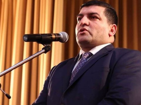 Universitet filialının direktoru işdən çıxarıldı